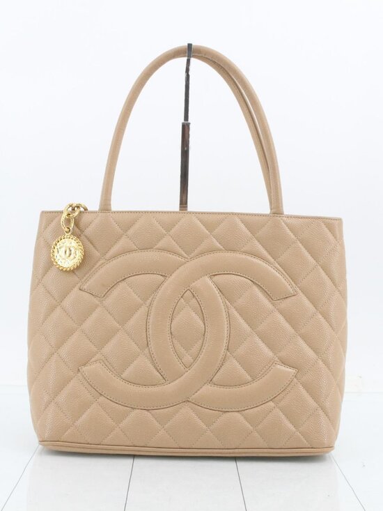 CHANEL Handbags - Chanel Caviar Tote 7-Series